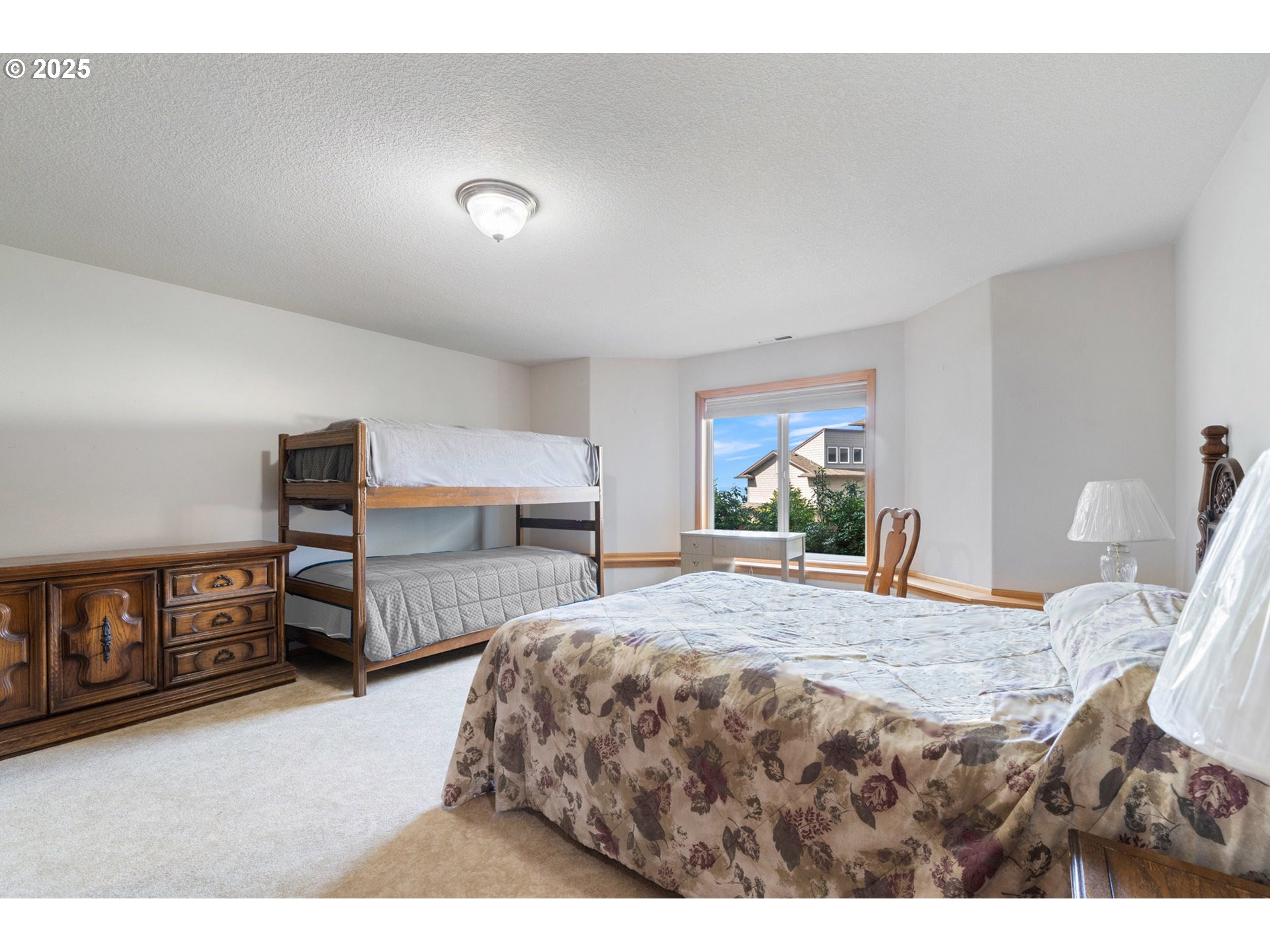 900 Bearberry Ln Property Photo 32