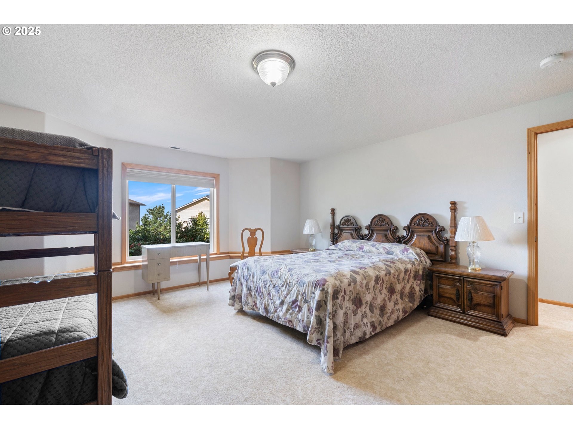 900 Bearberry Ln Property Photo 33