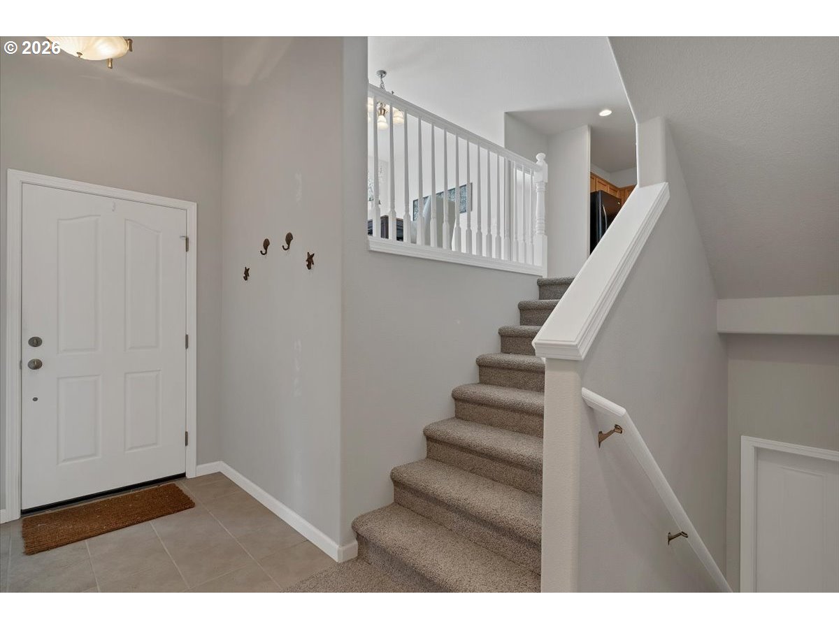 4390 Sequoia Loop Property Photo 6