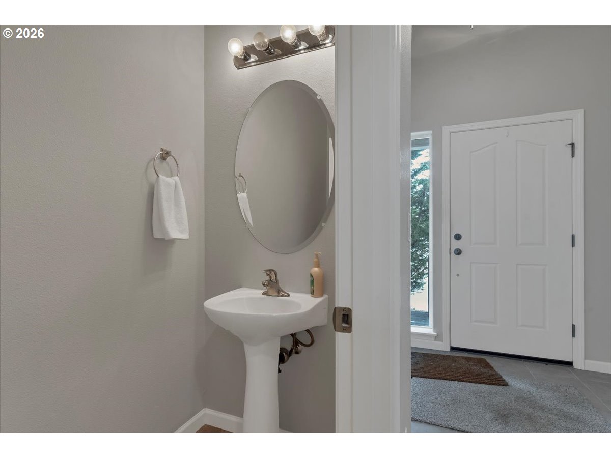 4390 Sequoia Loop Property Photo 7