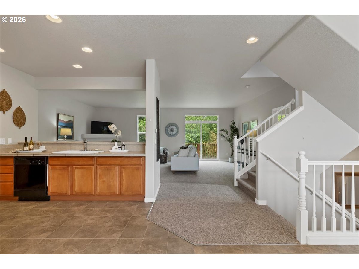 4390 Sequoia Loop Property Photo 8