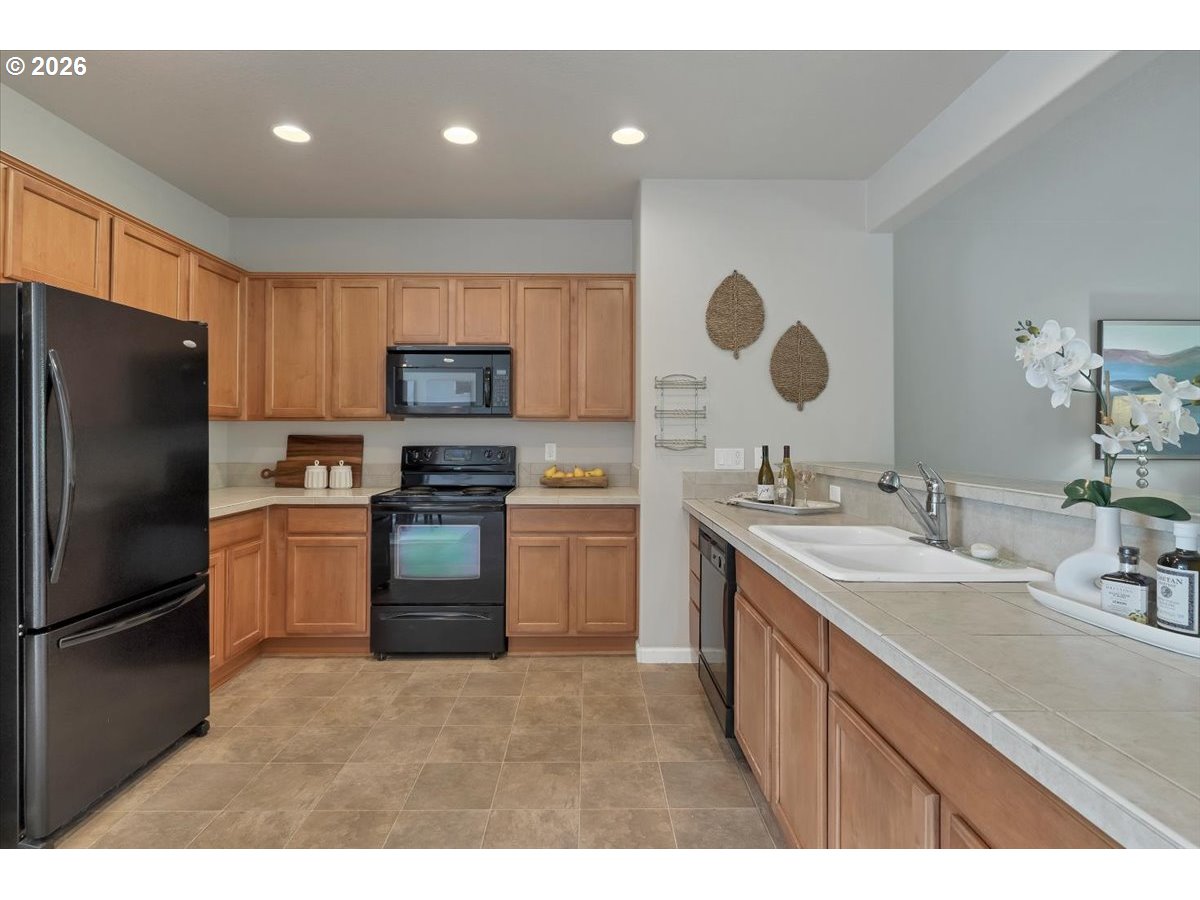 4390 Sequoia Loop Property Photo 13