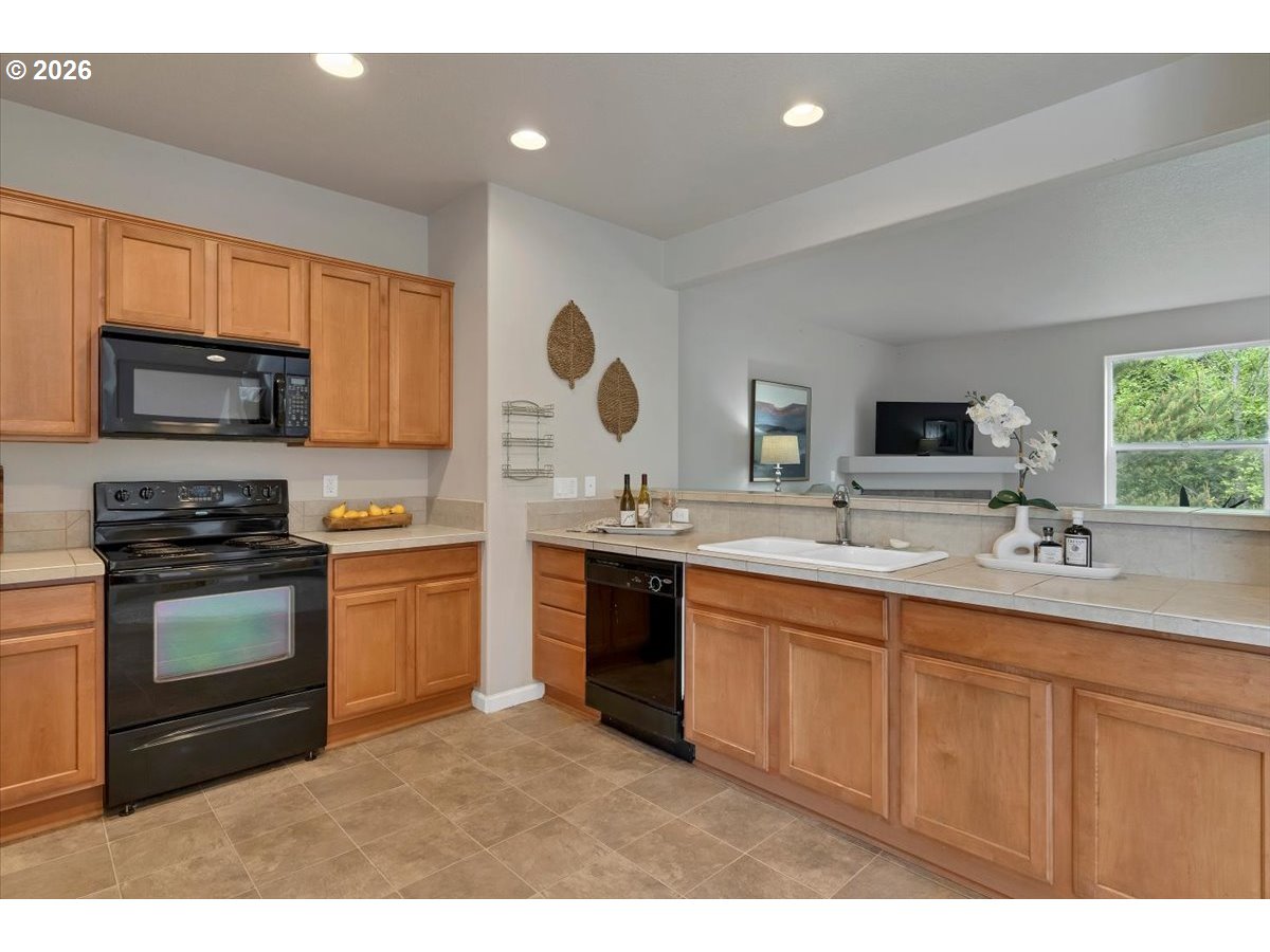 4390 Sequoia Loop Property Photo 14