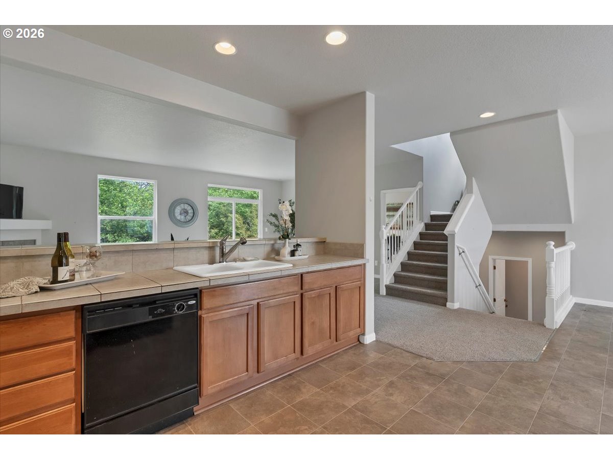 4390 Sequoia Loop Property Photo 16