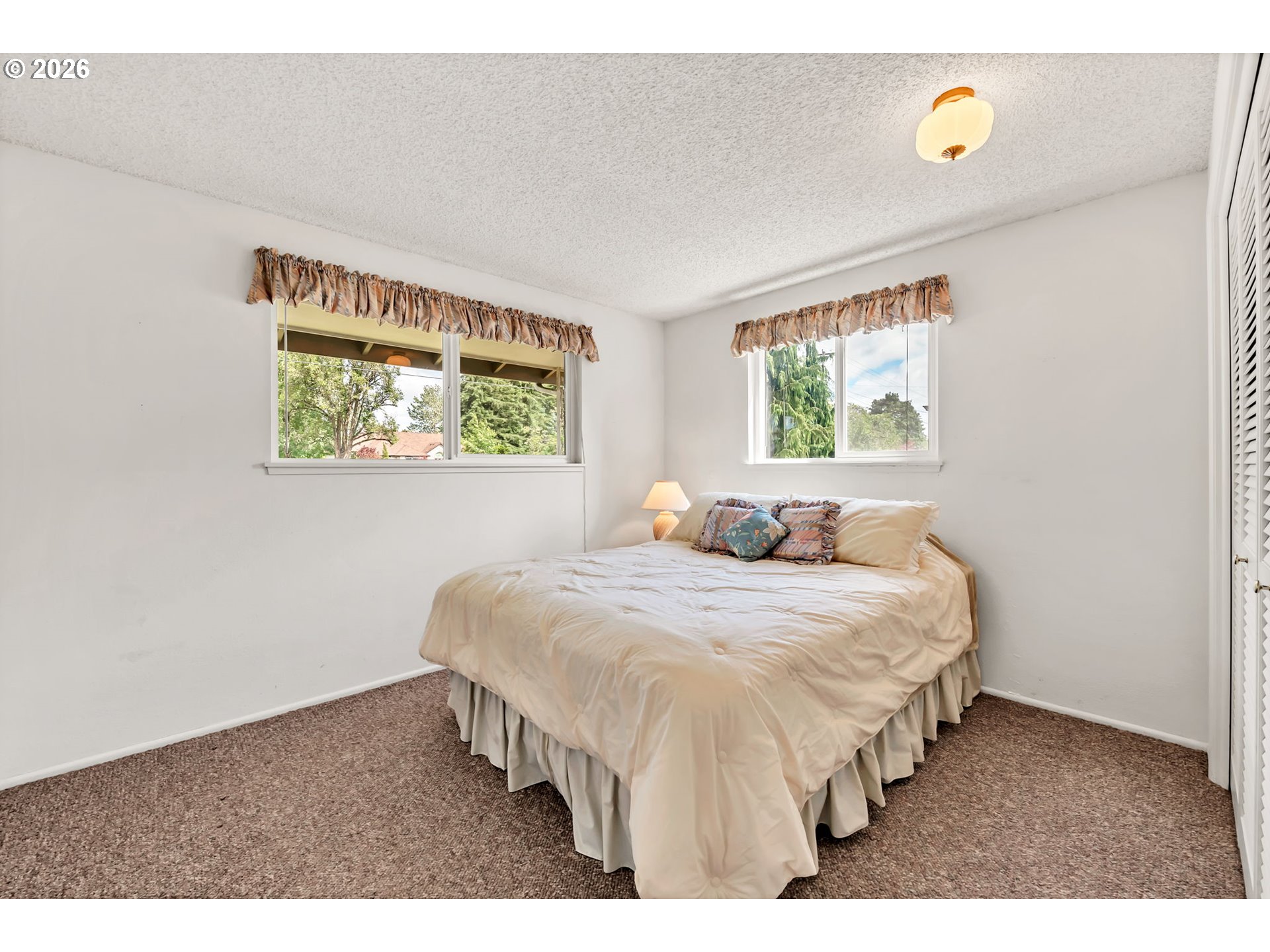 1922 Springhill Dr Property Photo 19