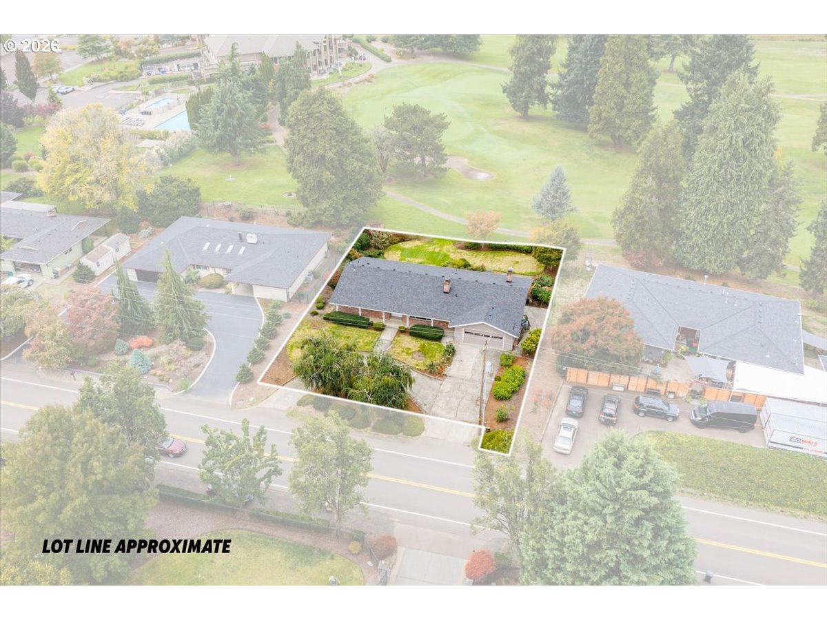 1922 Springhill Dr Property Photo 31
