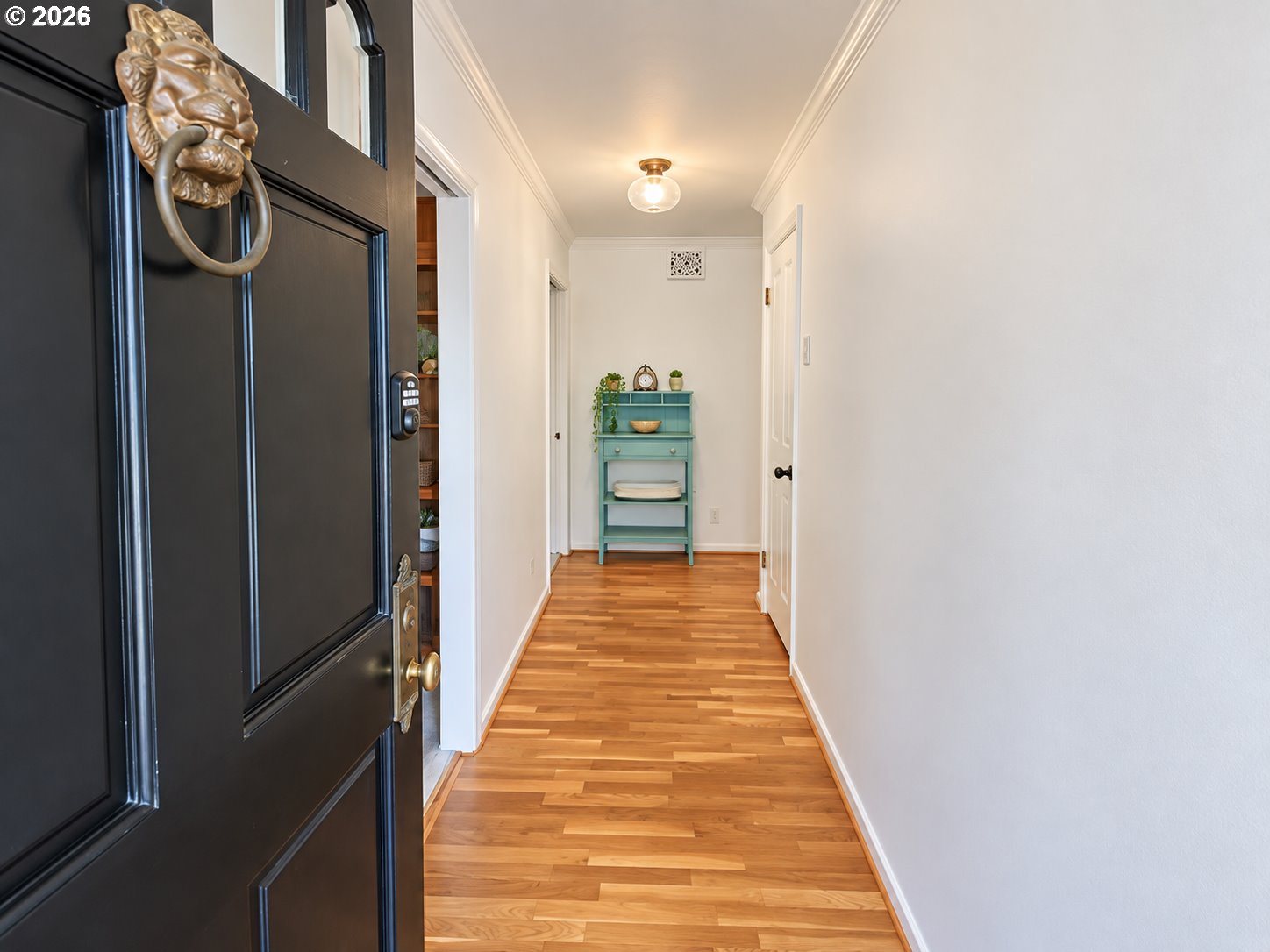 2872 Suffolk Ct Property Photo 4