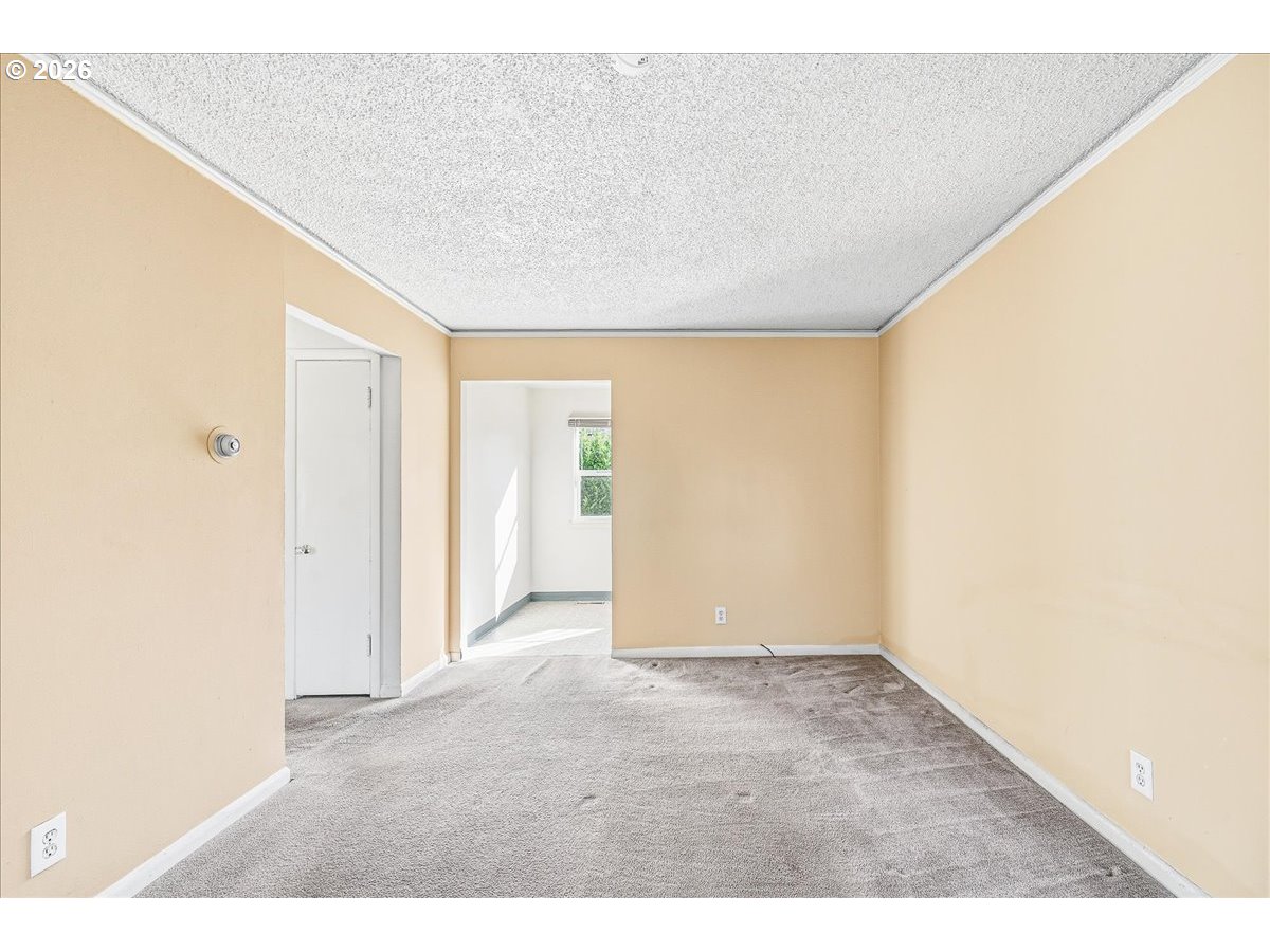 7404 Ne Hassalo St Property Photo 13