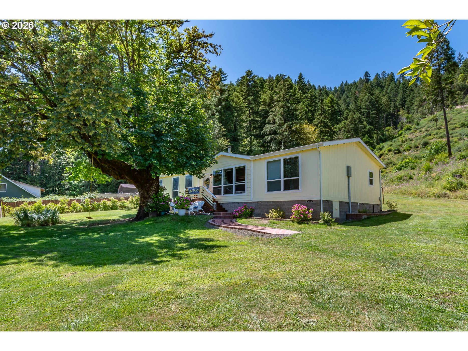 5833 Hubbard Creek Rd Property Photo 1