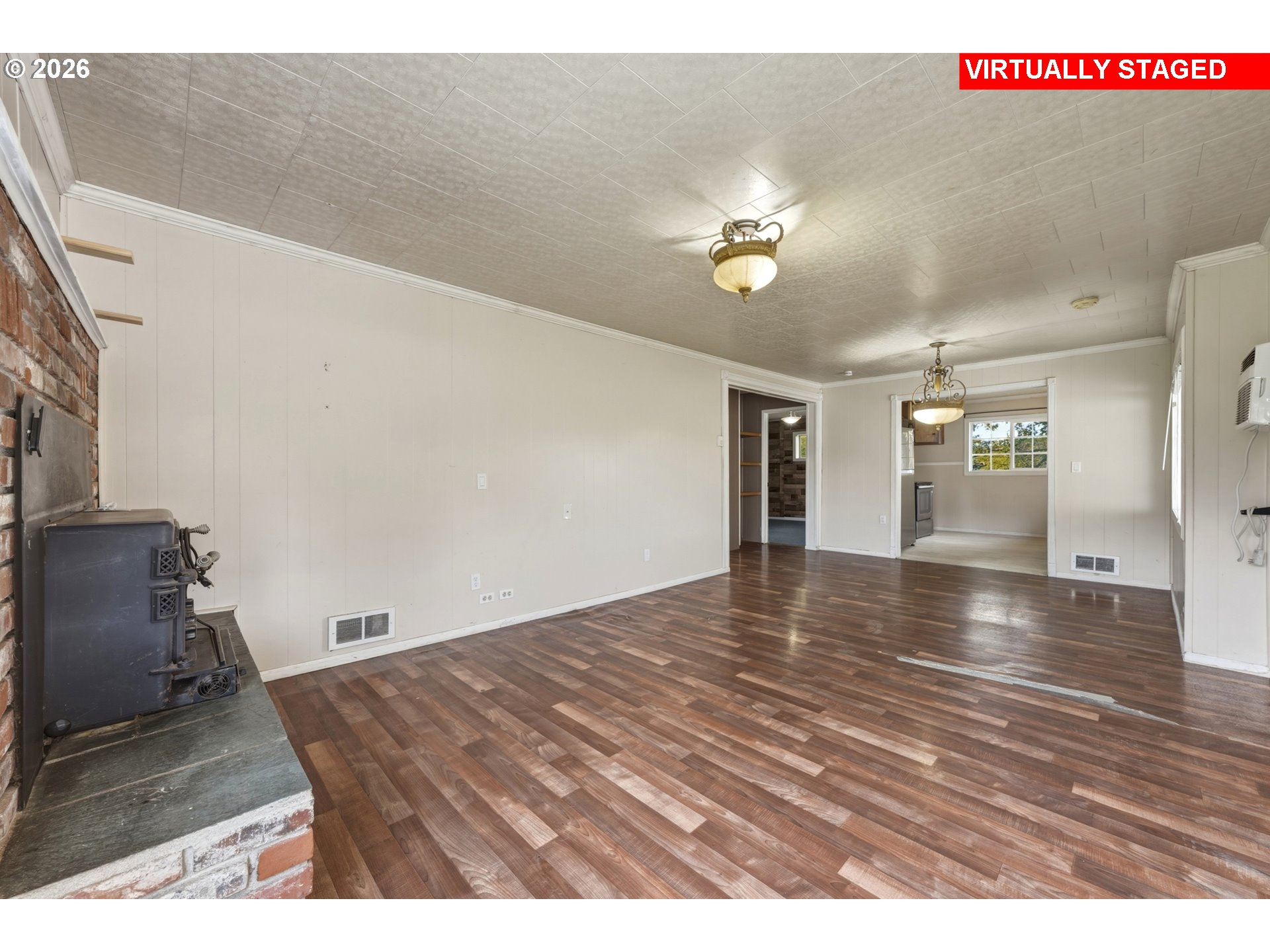 85183 Highway 11 Property Photo 9