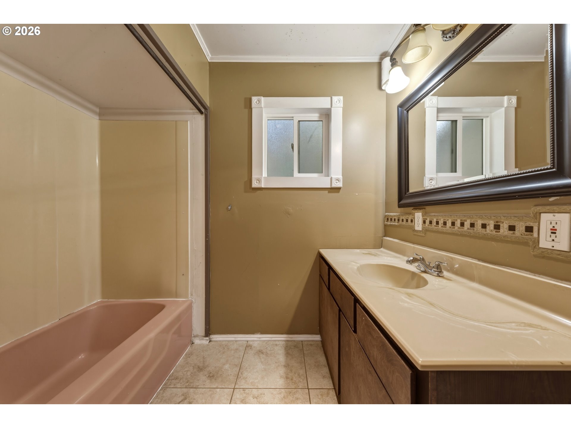 85183 Highway 11 Property Photo 15