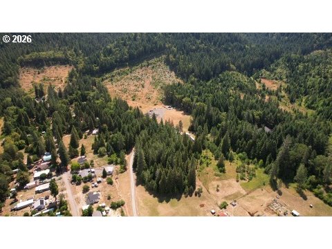 570 Tunnel Rd Property Photo 3