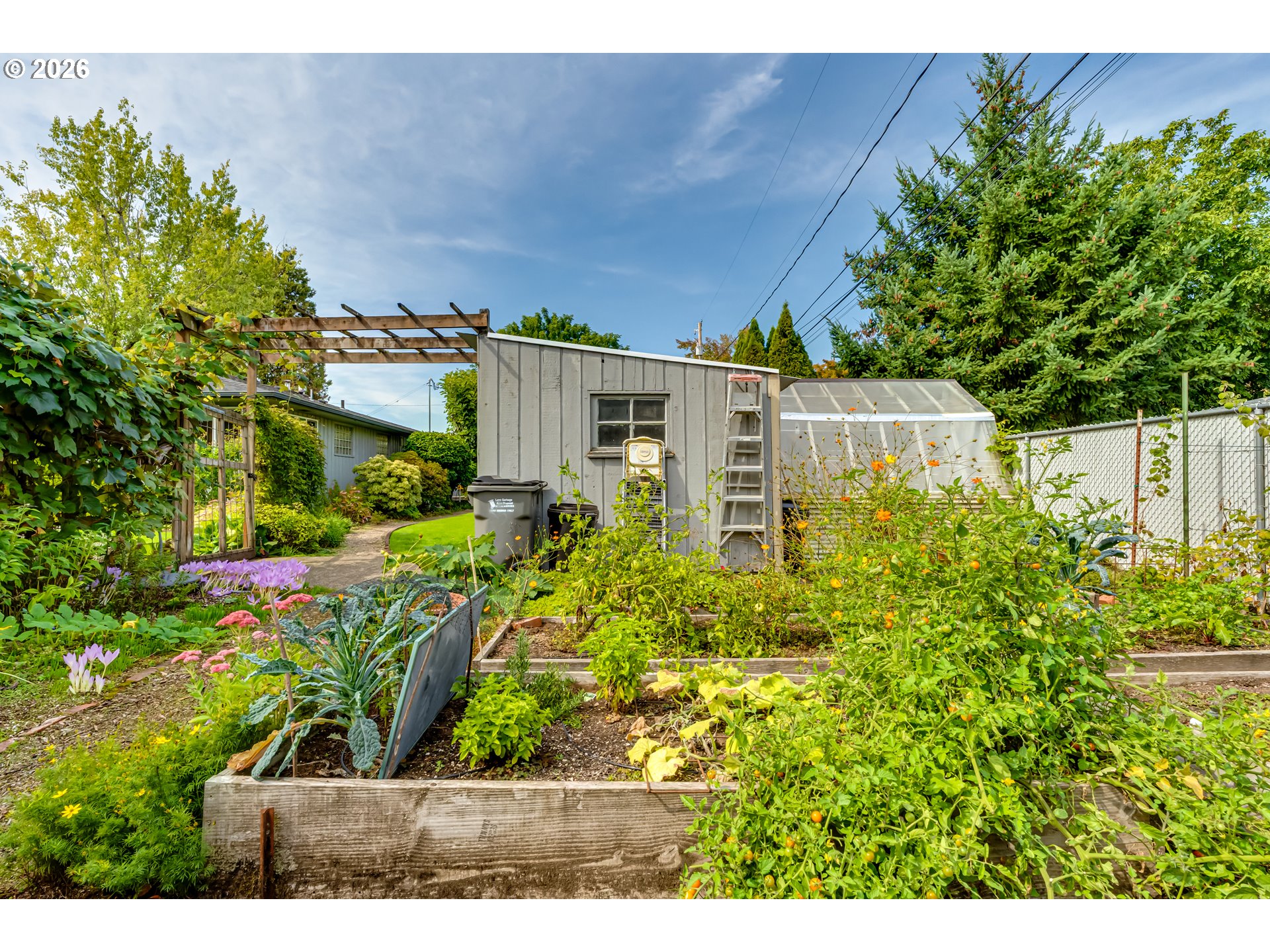 727 Elm Dr Property Photo 37