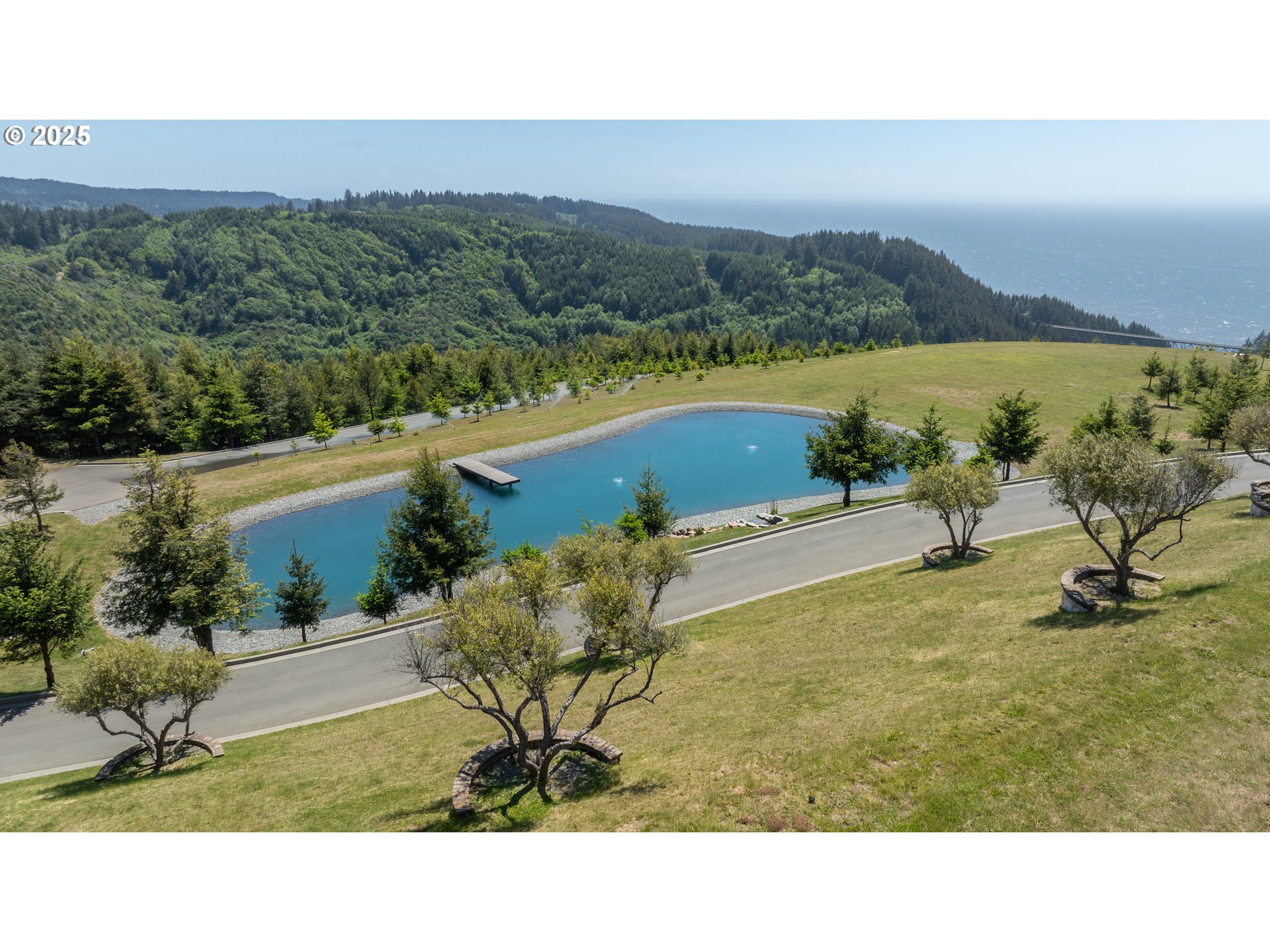Bridgeview Dr Property Photo 8