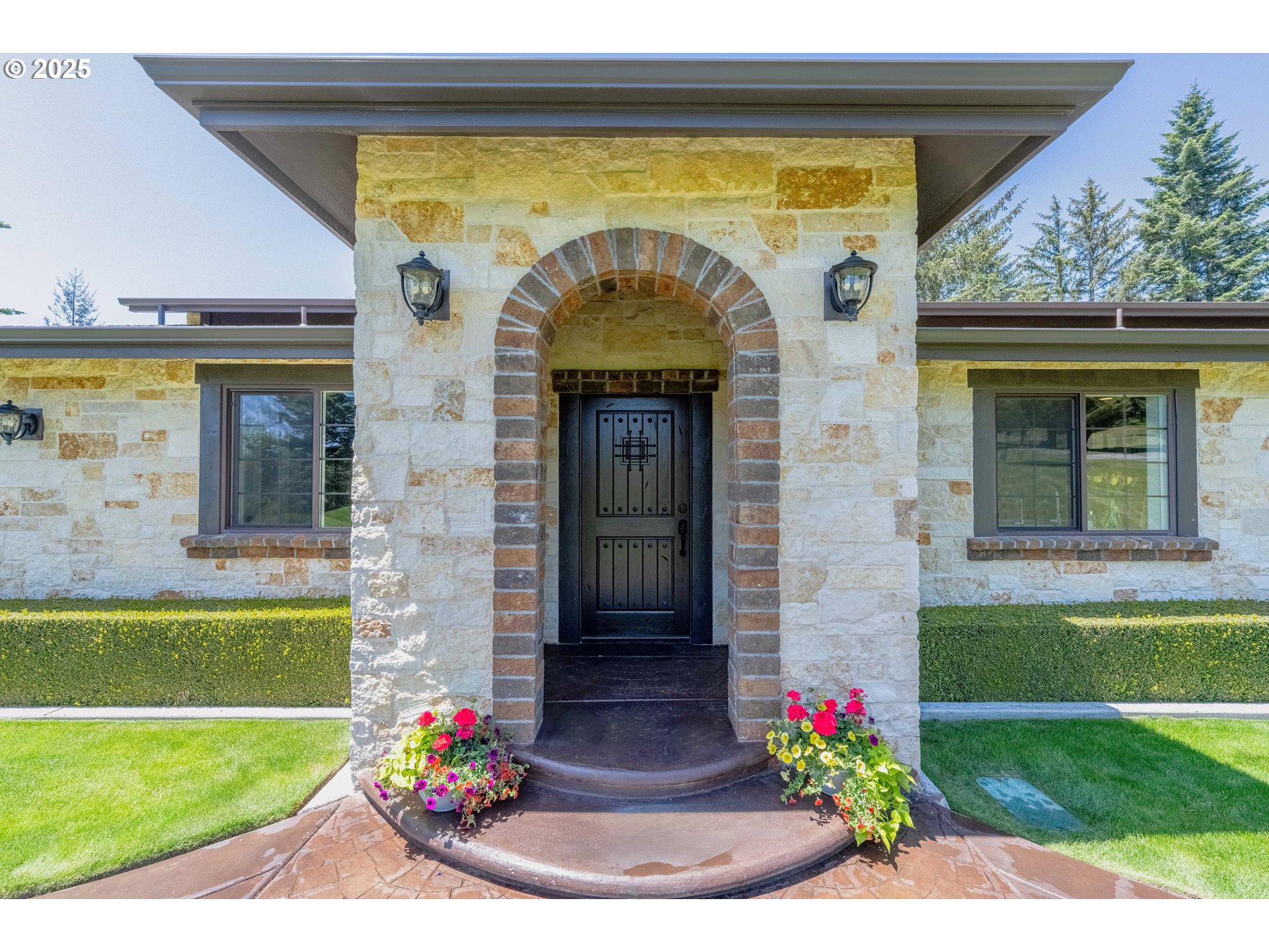 Bridgeview Dr Property Photo 14