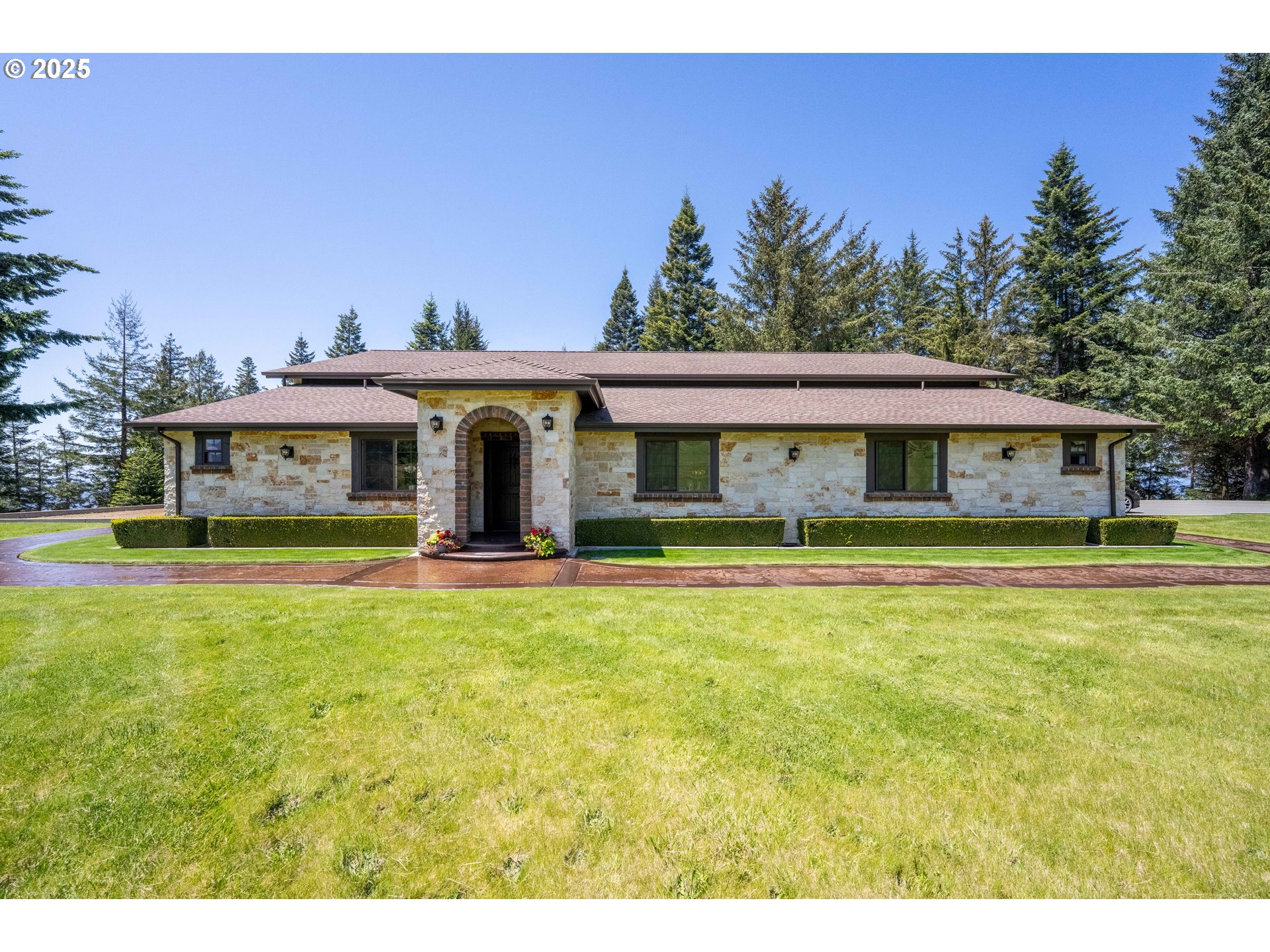 Bridgeview Dr Property Photo 15