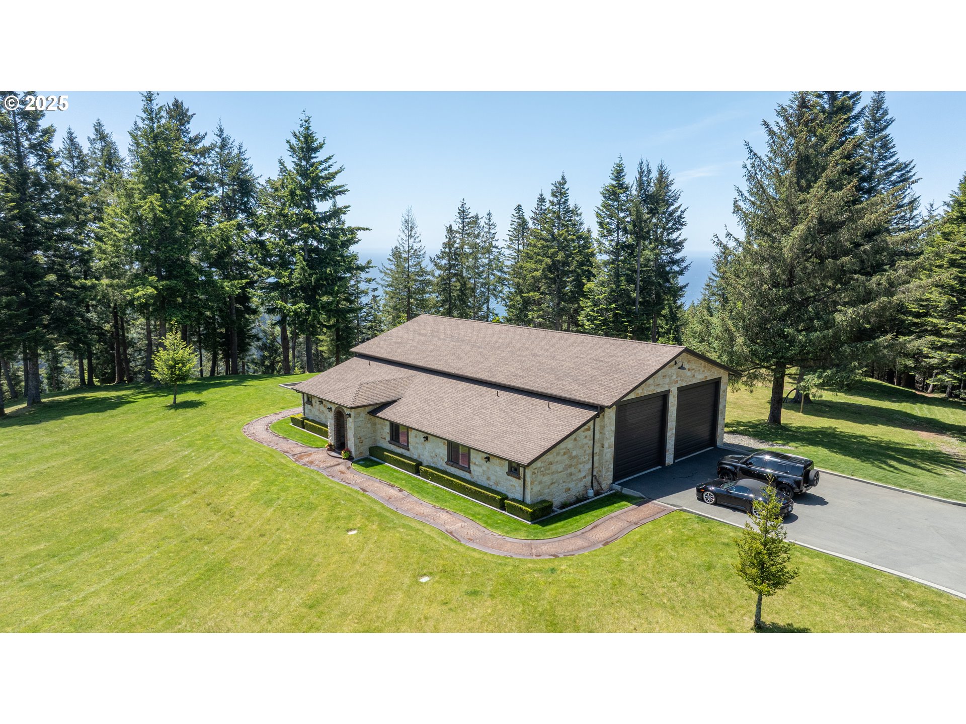 Bridgeview Dr Property Photo 22