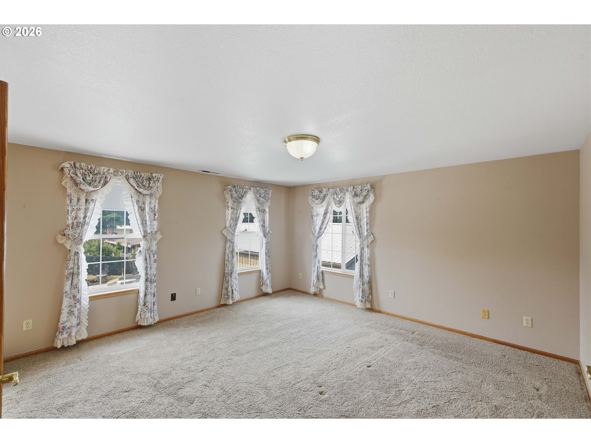 2090 Ash St Property Photo 26
