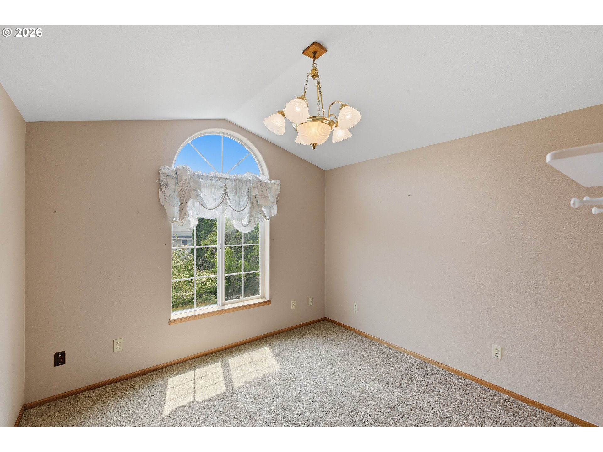 2090 Ash St Property Photo 32