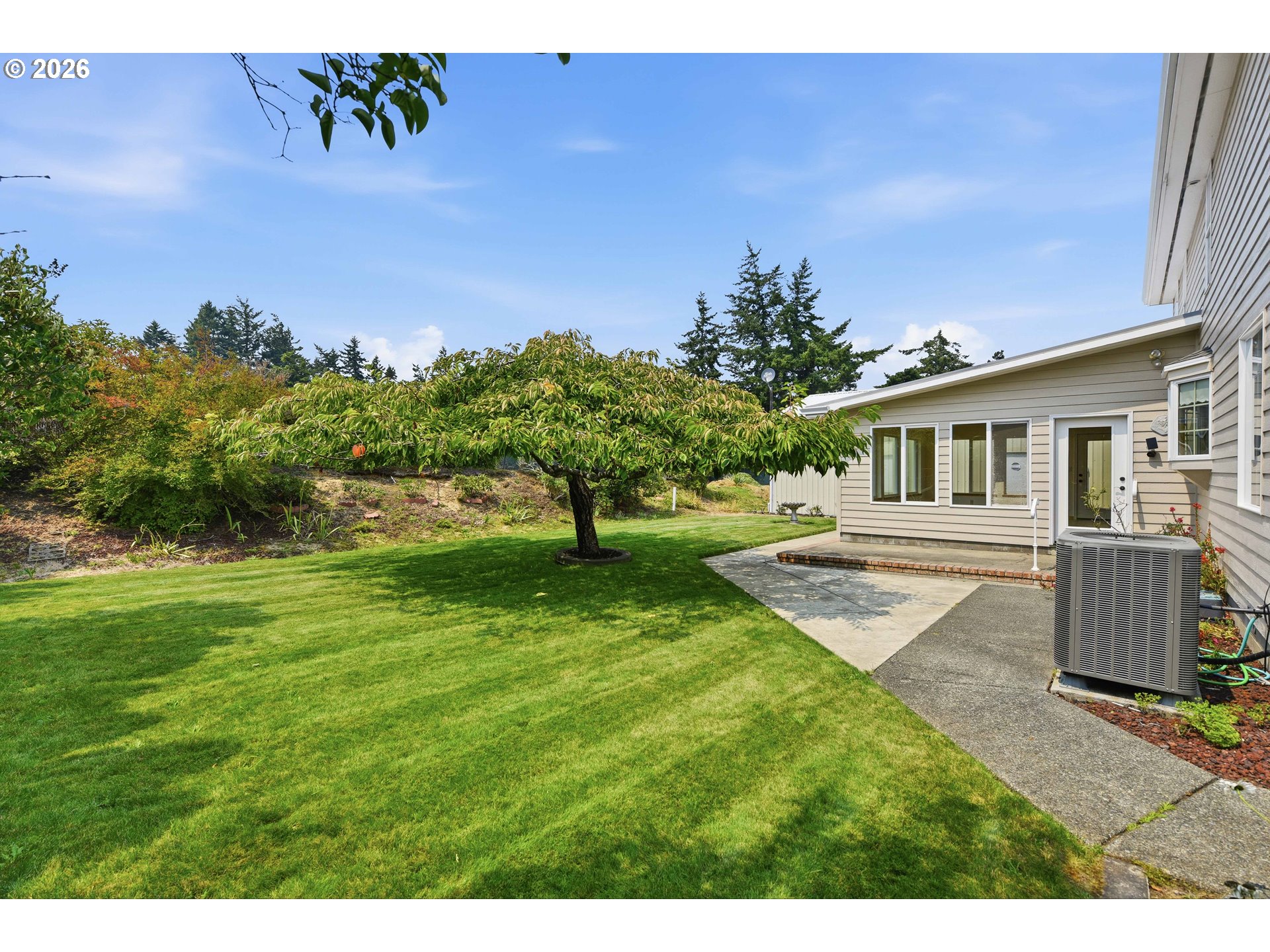 2090 Ash St Property Photo 45