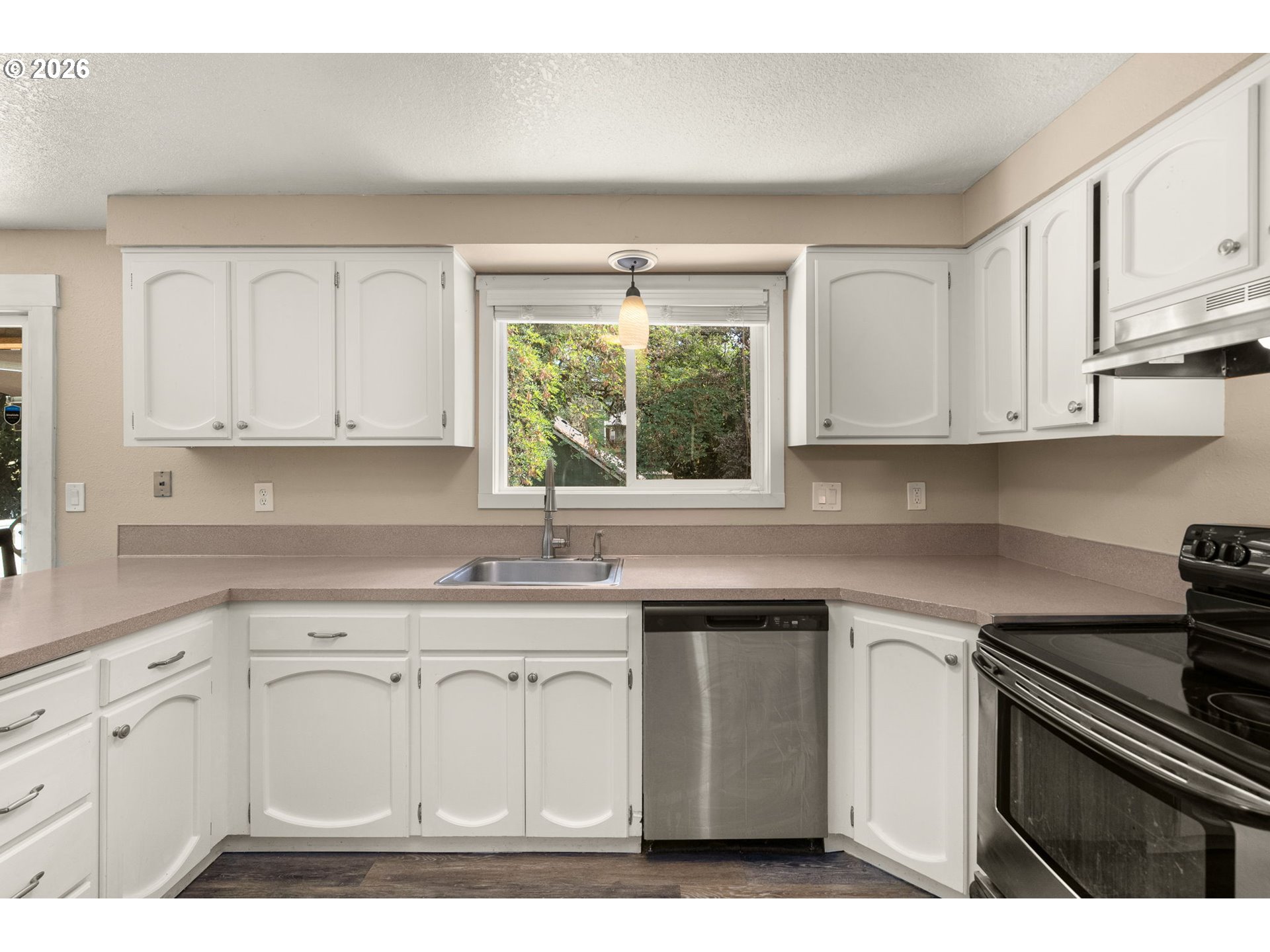 18340 Chris Ct Property Photo 17
