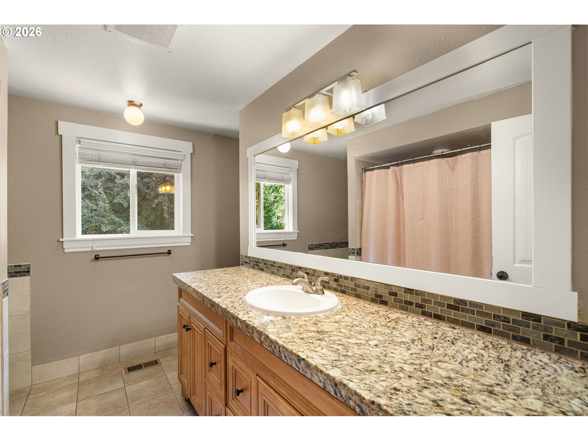 18340 Chris Ct Property Photo 18