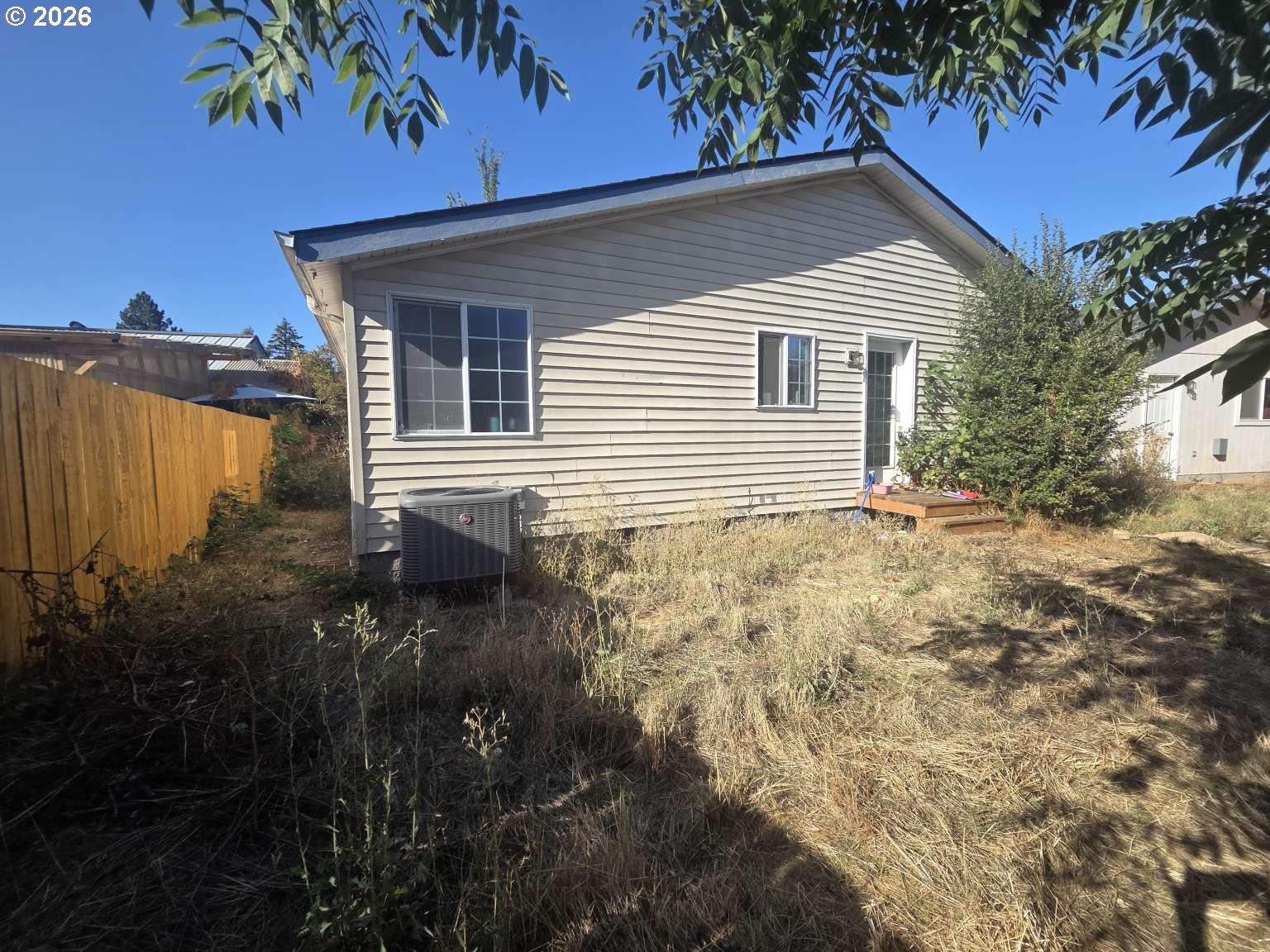 239 W K St Property Photo 4