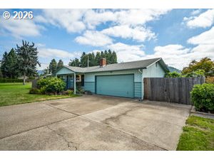 6111 Thurston Rd Property Photo 2