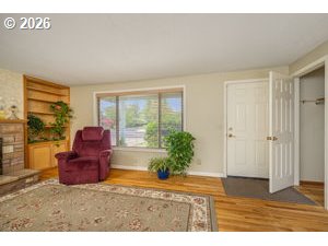 6111 Thurston Rd Property Photo 5
