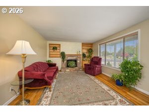 6111 Thurston Rd Property Photo 6