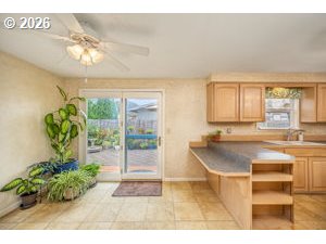 6111 Thurston Rd Property Photo 8