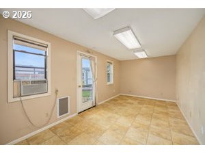 6111 Thurston Rd Property Photo 14