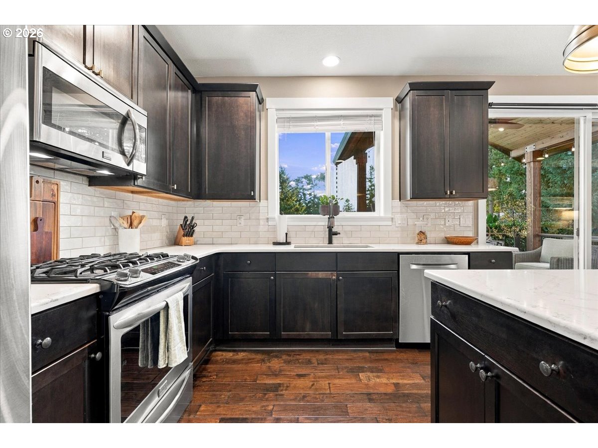 2478 Sunset Ave Property Photo 18