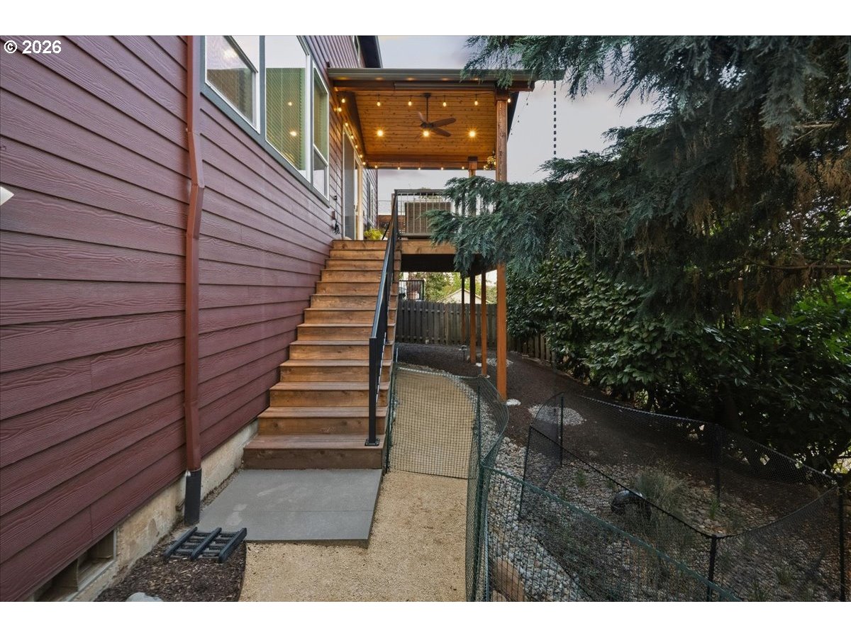 2478 Sunset Ave Property Photo 41