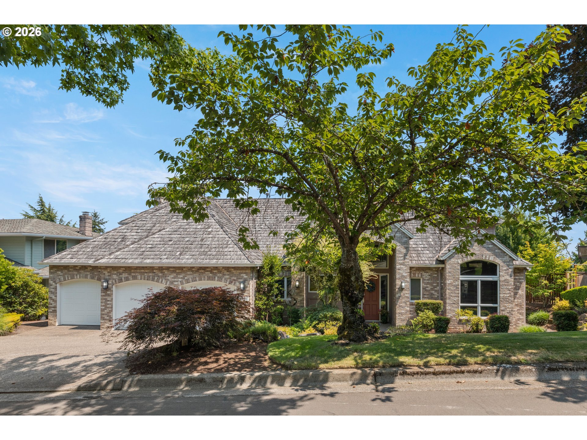 17485 Brookhurst Dr Property Photo 1