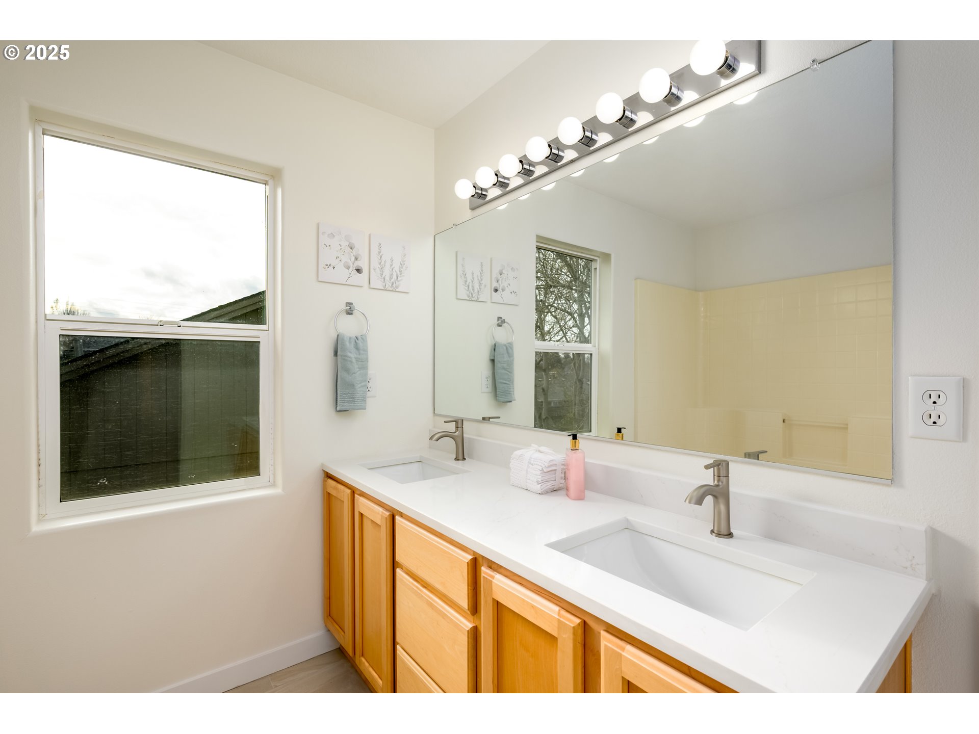 1145 Ludgate Dr Property Photo 29