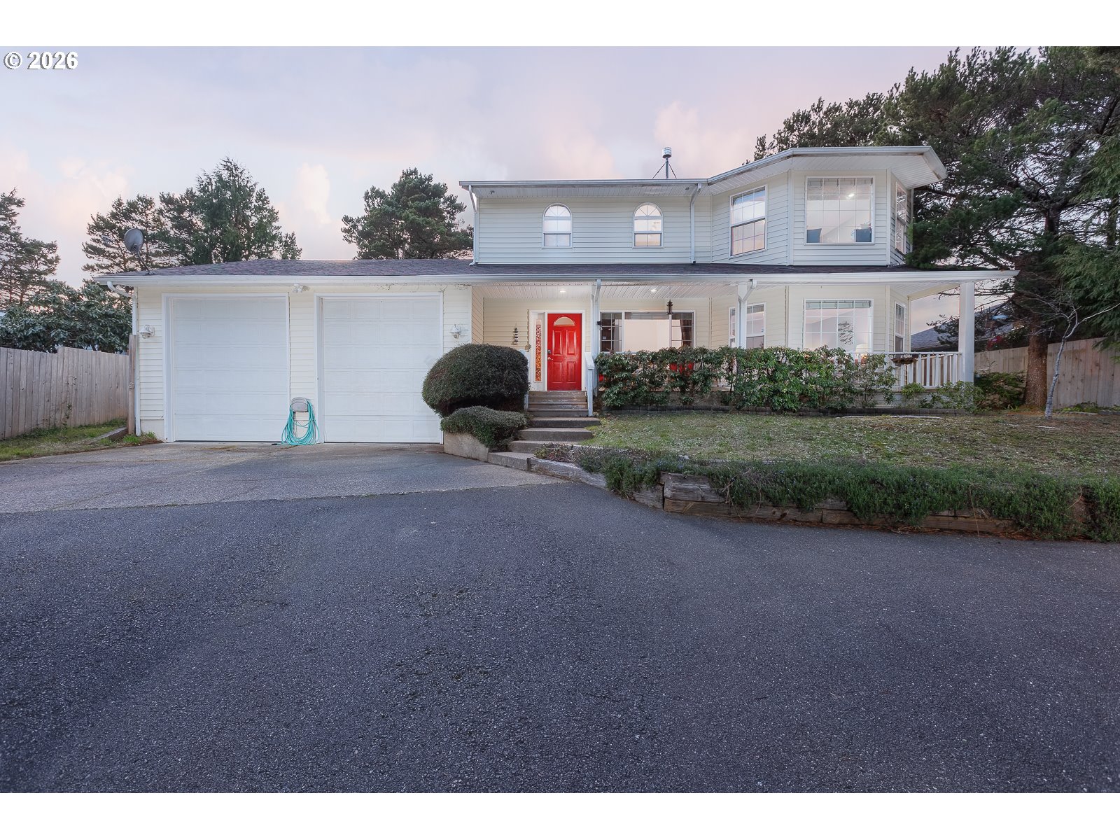 2340 S Crestline Dr Property Photo 1
