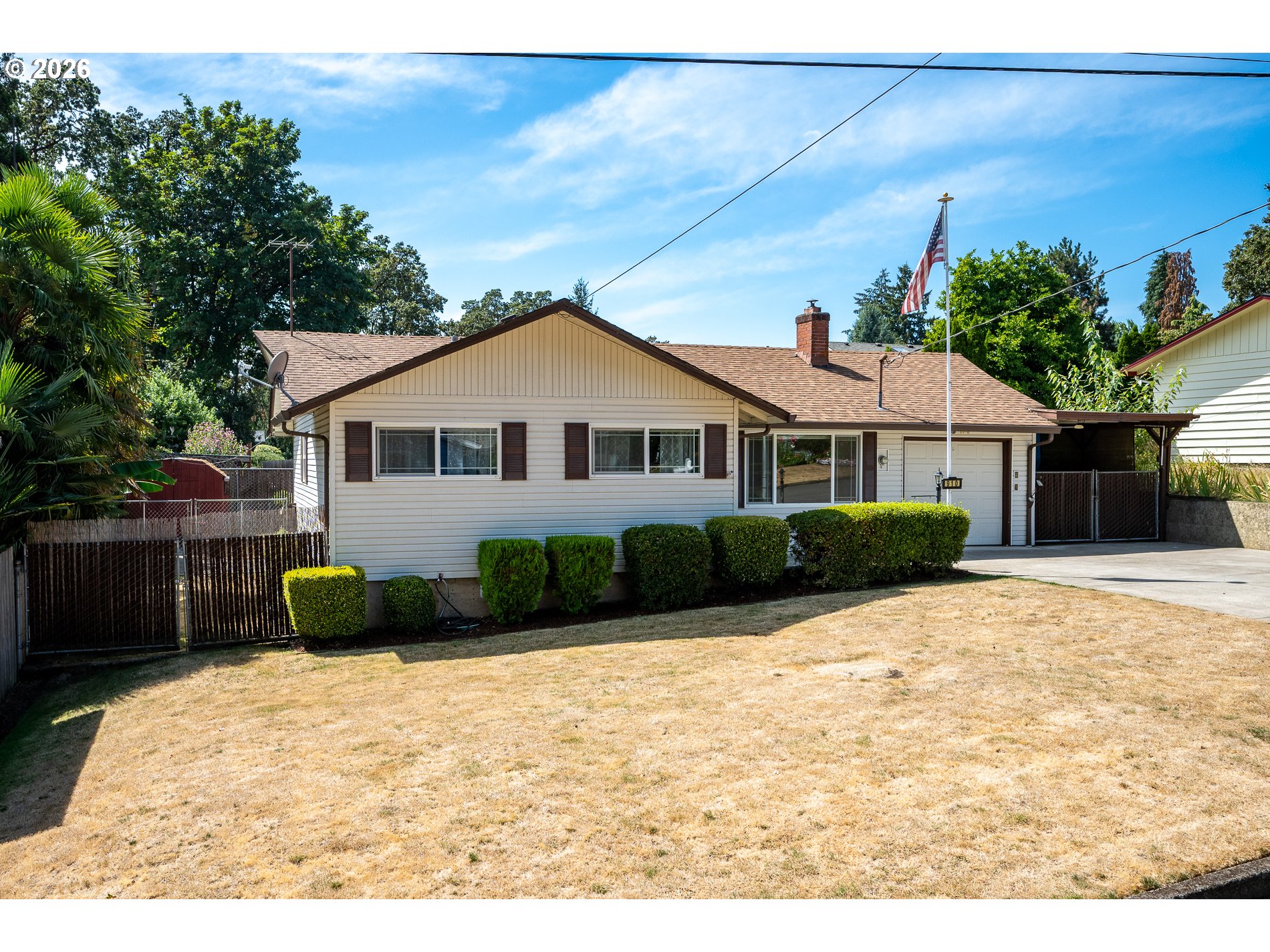 910 Cornell Ave Property Photo 3