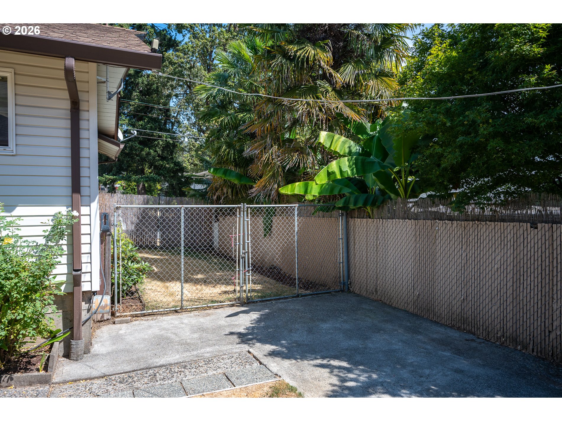 910 Cornell Ave Property Photo 45