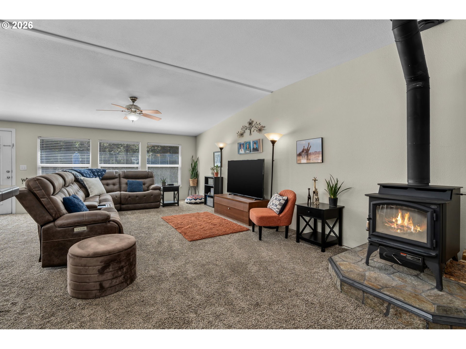 15781 Lava Dr Property Photo 8