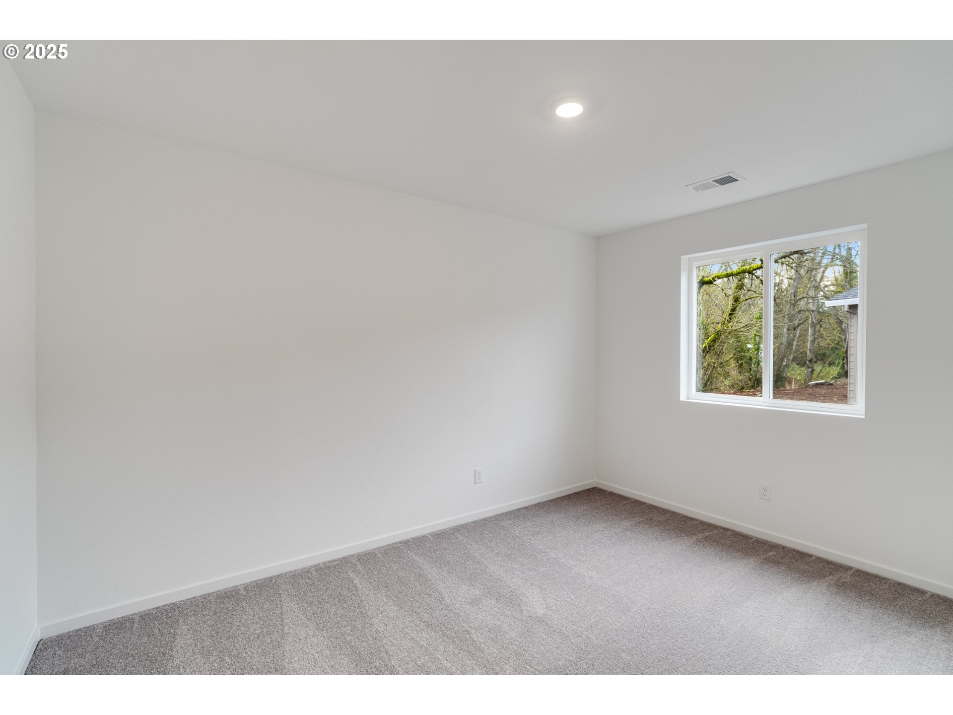651 Minnesota St Property Photo 11