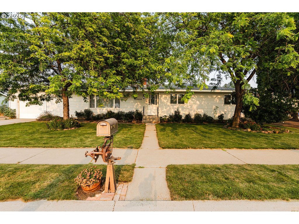 3480 8th Dr Property Photo 1