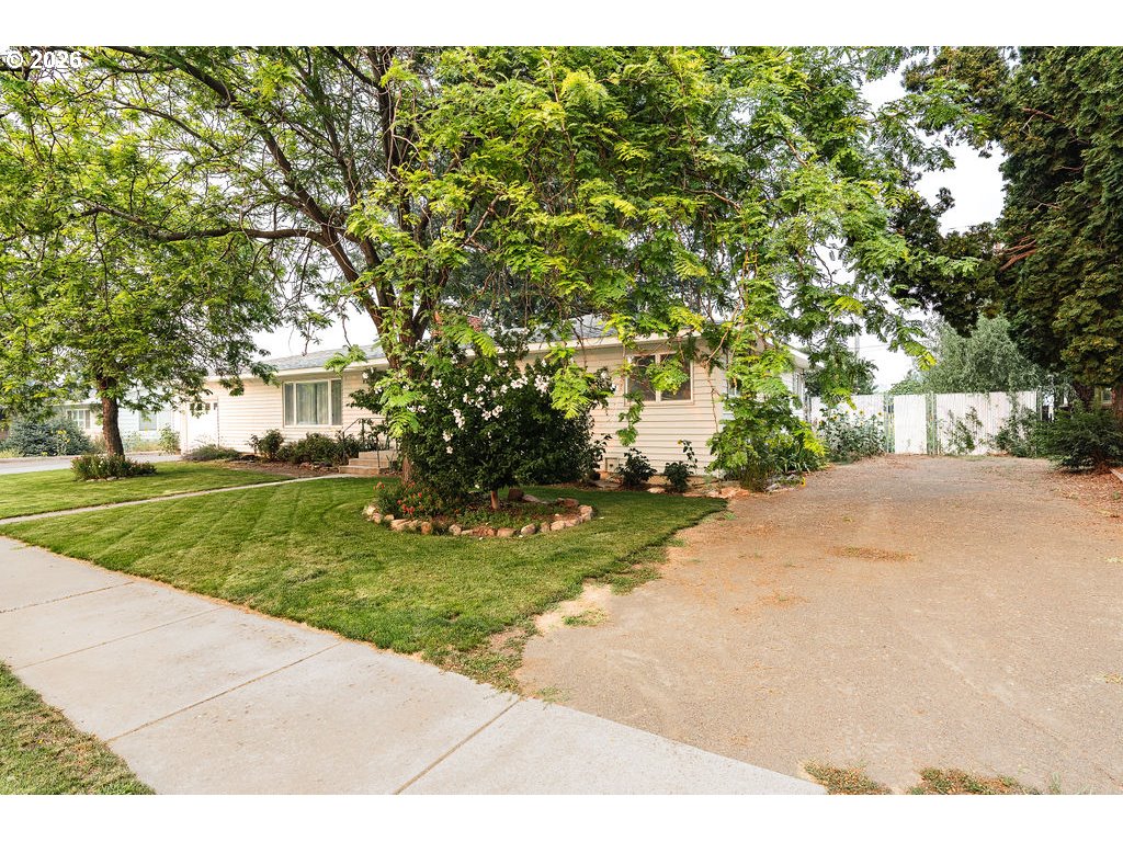 3480 8th Dr Property Photo 25