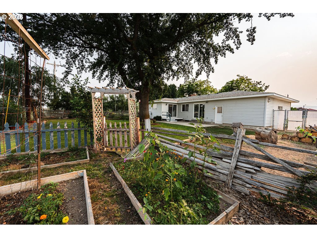 3480 8th Dr Property Photo 29