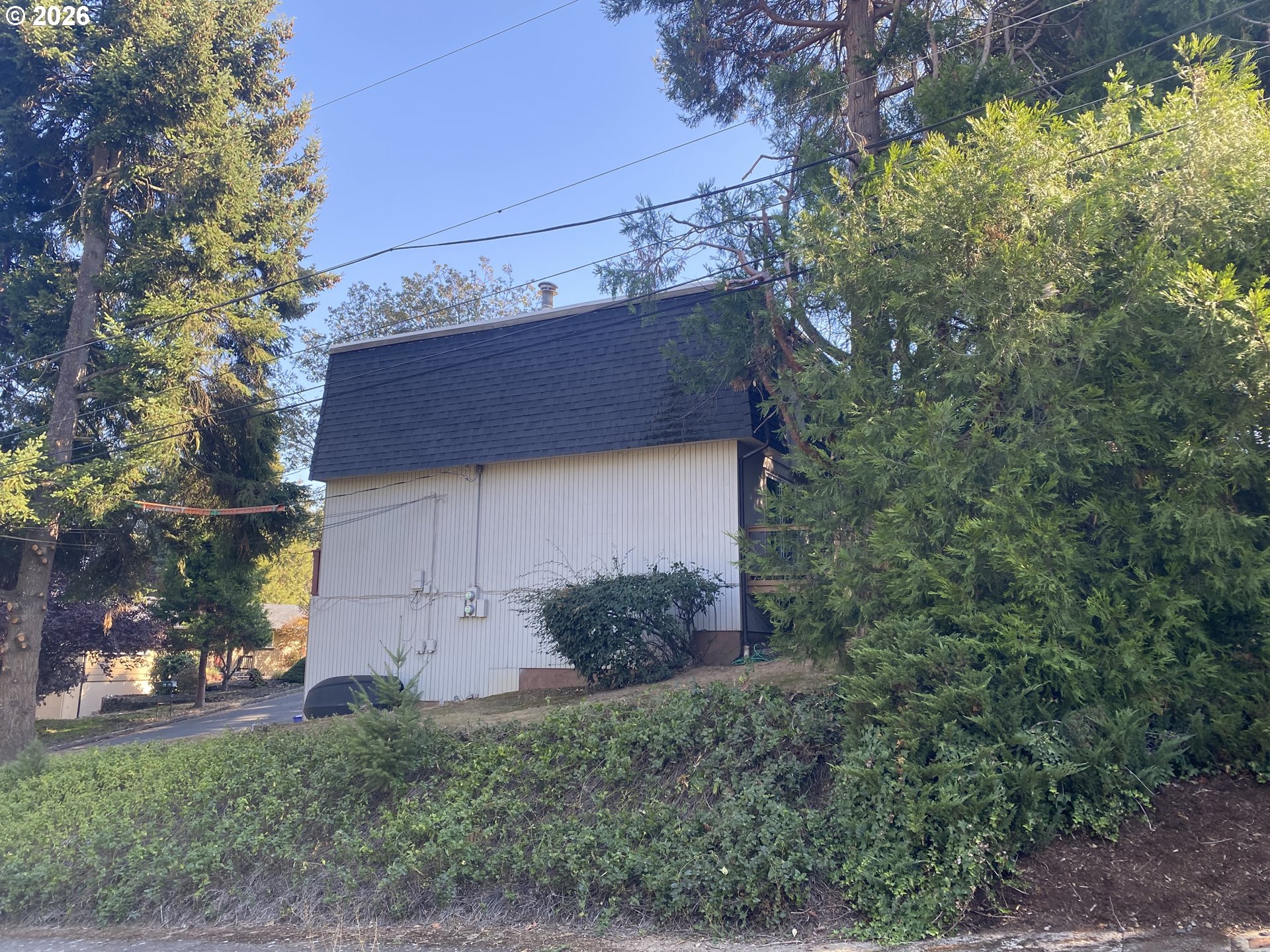 3120 W 19th Ave Property Photo 3