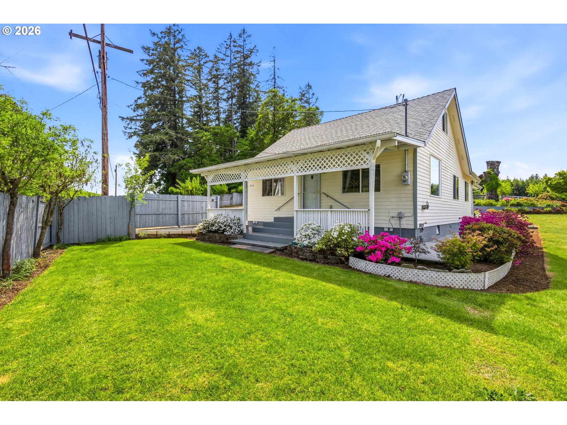 27148 Rowell Hill Rd Property Photo 1