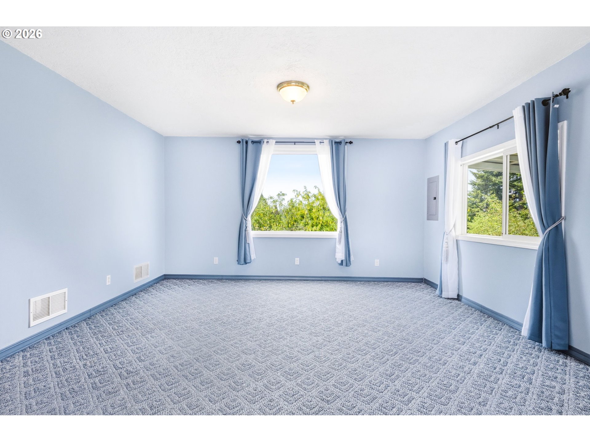 27148 Rowell Hill Rd Property Photo 2