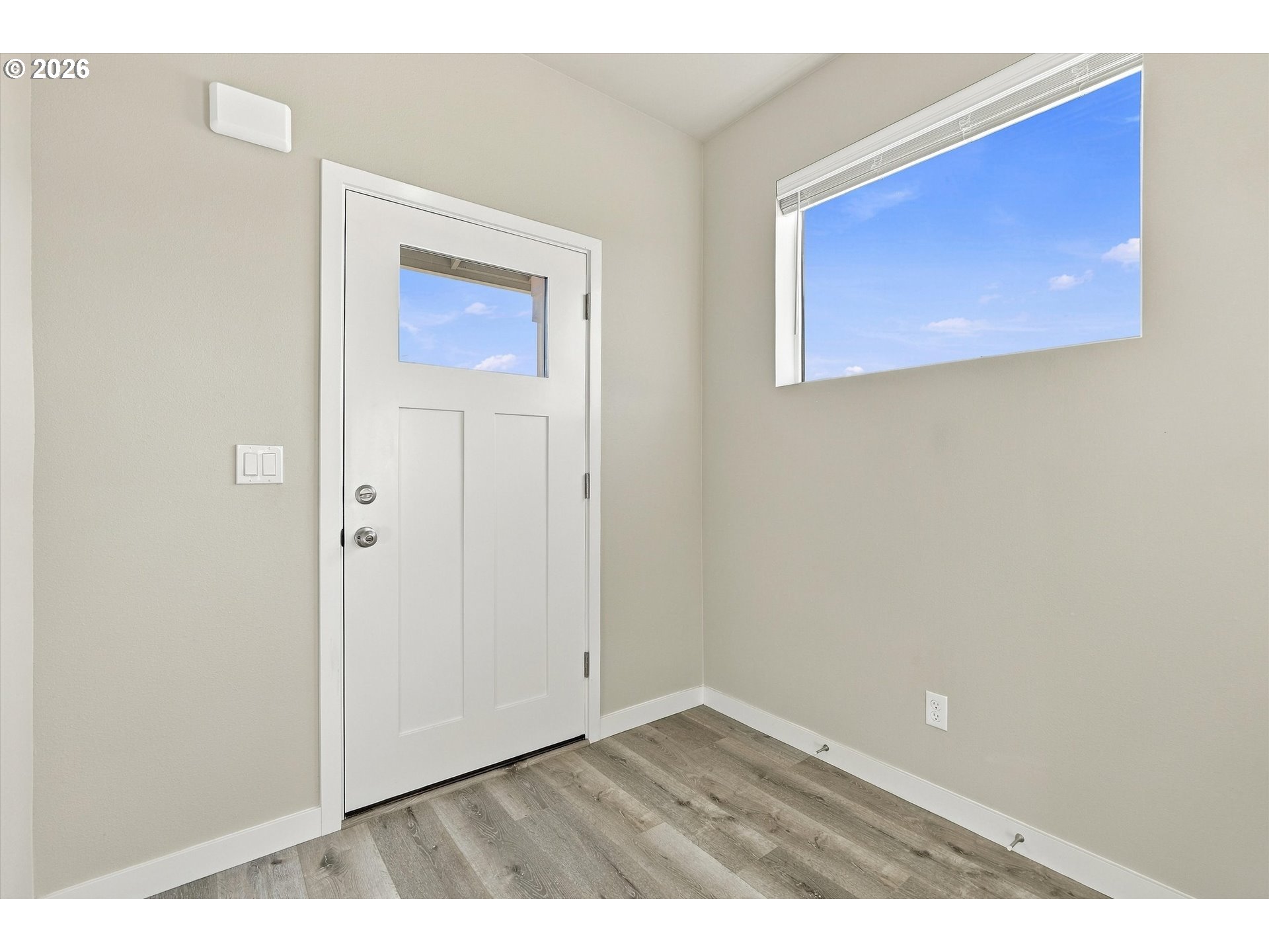 688 5th Property Photo 5