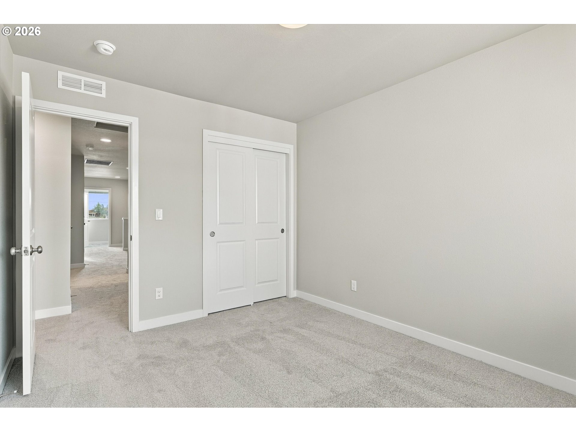 688 5th Property Photo 26