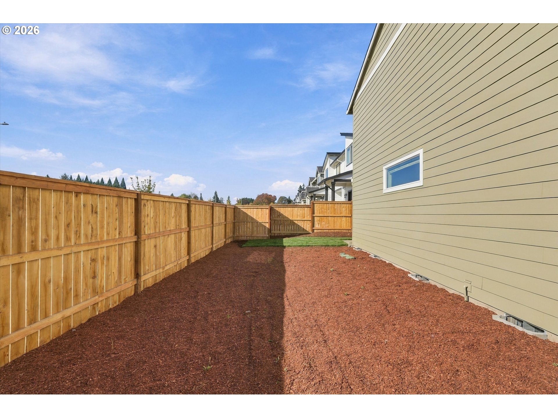 688 5th Property Photo 33